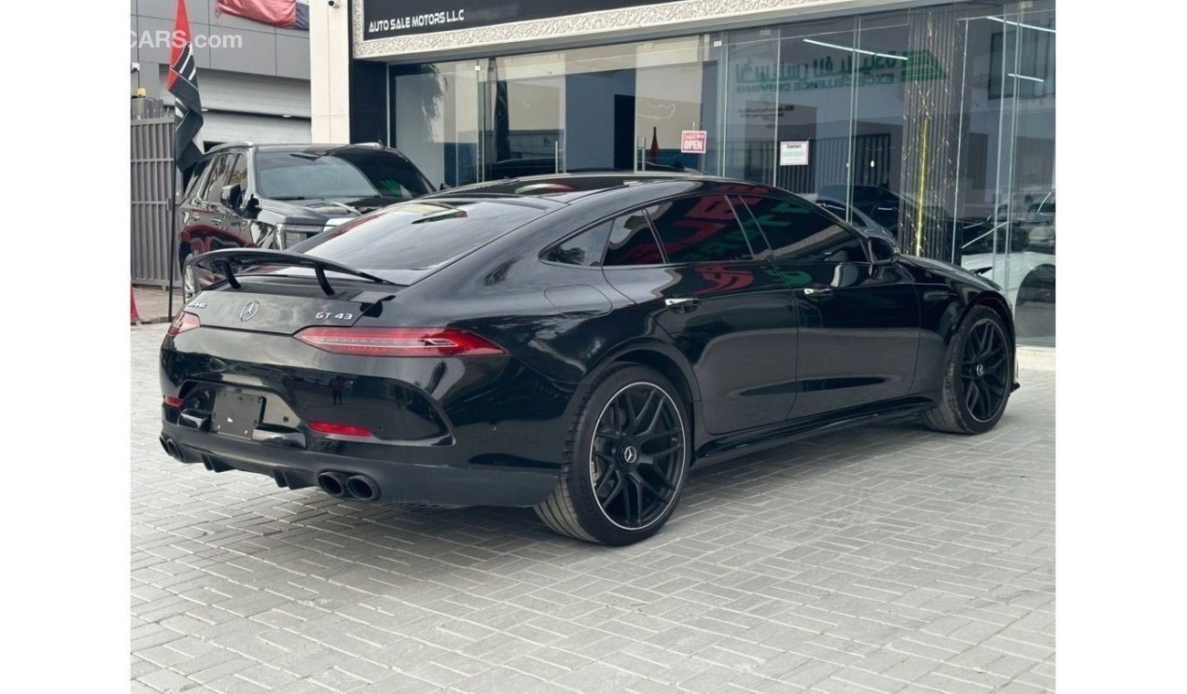 مرسيدس بنز AMG GT 43 4MATIC+