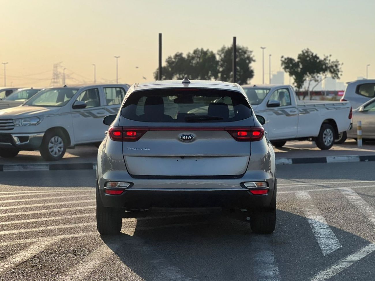كيا سبورتيج 2020 Kia Spotage LX Mid-Option - 2.4L V4 - Rear Camera - Electric Seat