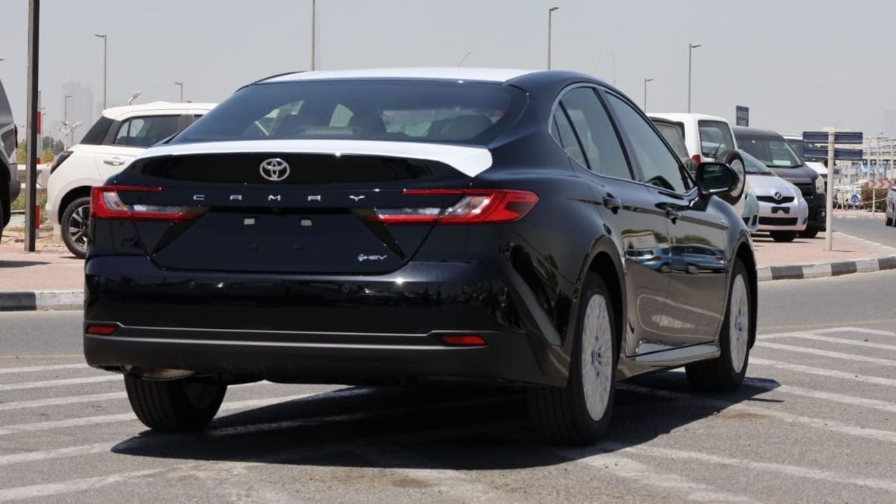 تويوتا كامري HEV LE – G, 2.5L, 5-cylinder, 16-valve, DOHC with chain drive