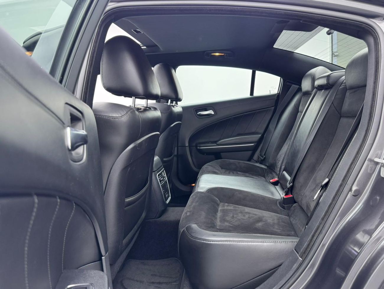 Dodge Charger R/T 5.7L 2019 Dodge Charger R/T, Warranty, Full Service History, Fully Loaded, Excellent Condition,