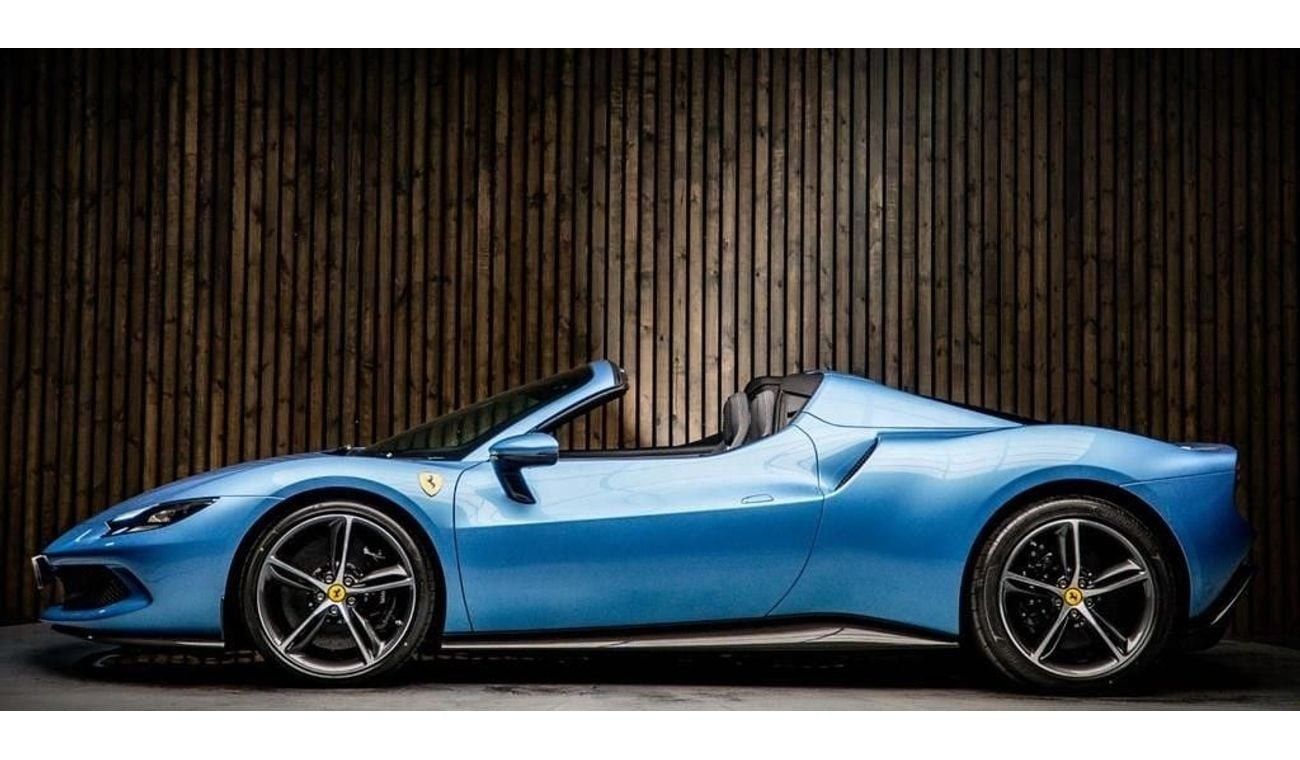 فيراري 296 GTS 3.0T V6 Spider F1 DCT RIGHT HAND DRIVE