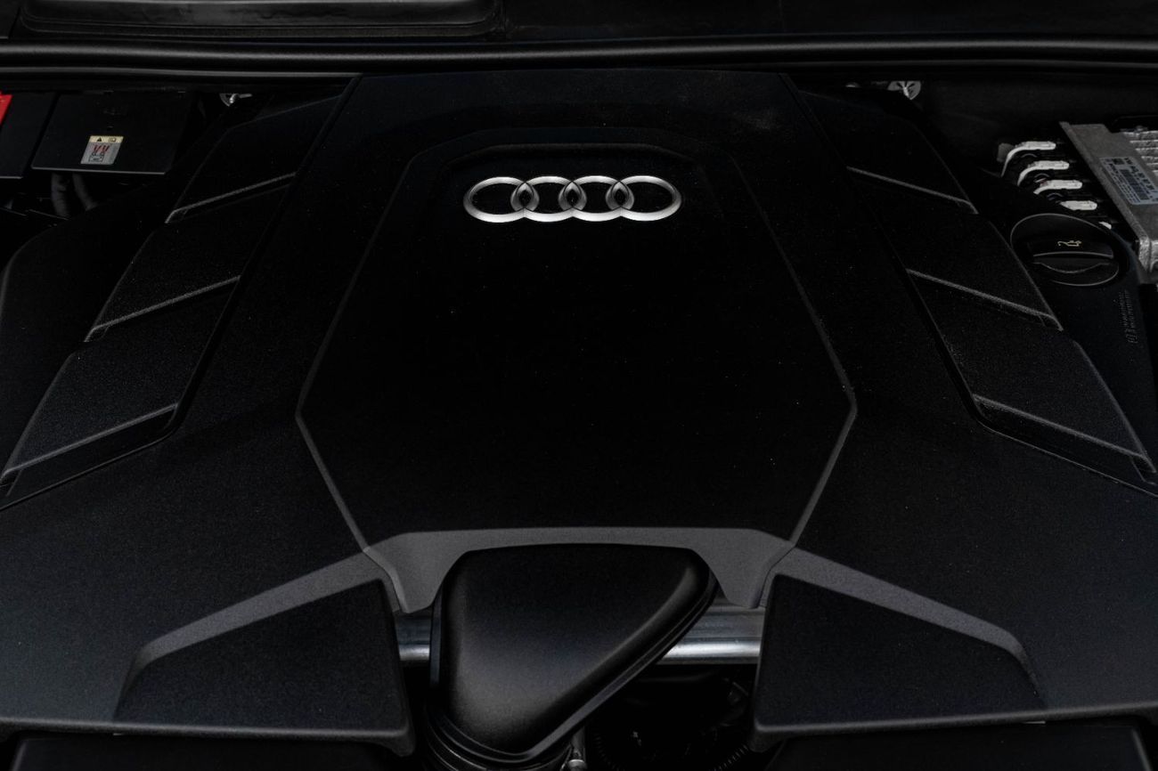 أودي Q8 Audi Warranty | Full Audi History | S-Line | 0% Downpayment | 3,329 P.M