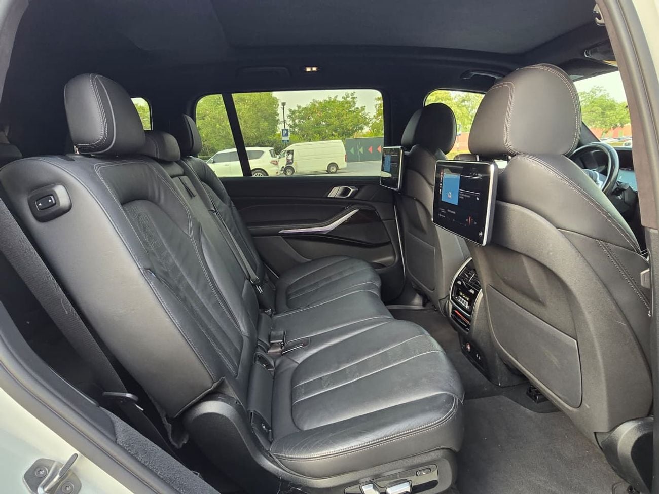 BMW X7 40i M SPORT | American Specs | Orginal paint | Clean title | Perfect condition