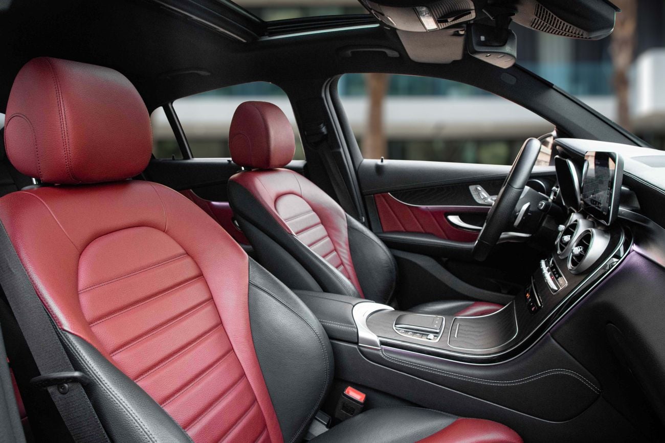 مرسيدس بنز GLC 300 GLC300 Coupe | 2,742 P.M | 0% Downpayment | Excellent Condition!