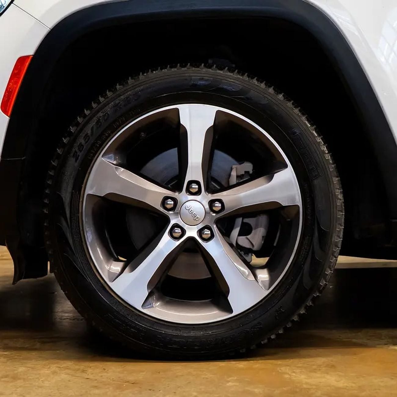 Jeep Grand Cherokee L Limited 3.6L 2,624 pm • 0% Downpayment • L Limited • 1 Year Warranty