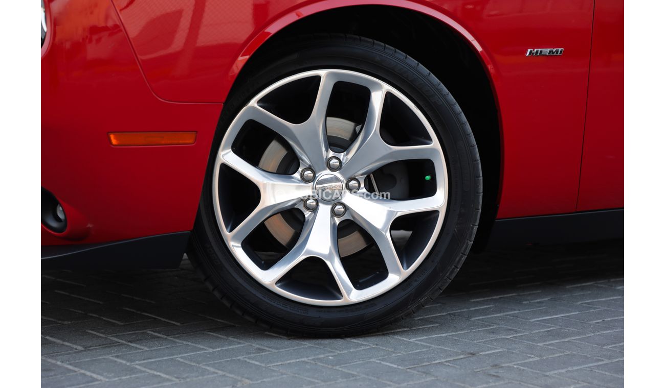 Dodge Challenger RT Hemi  | 1,761 P.M  | 0% Downpayment | Full Agency History!