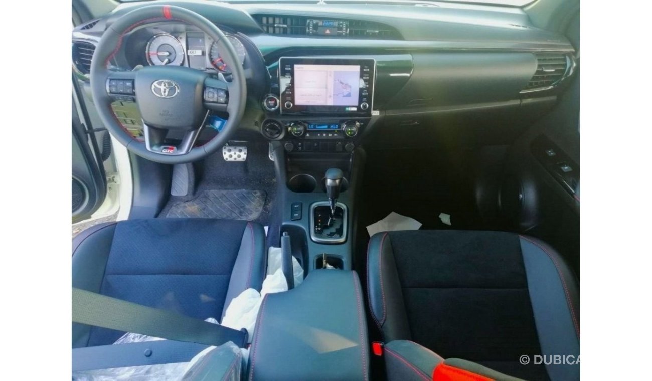 Toyota Hilux GR DEASEIL  2,8  FULL OPTION