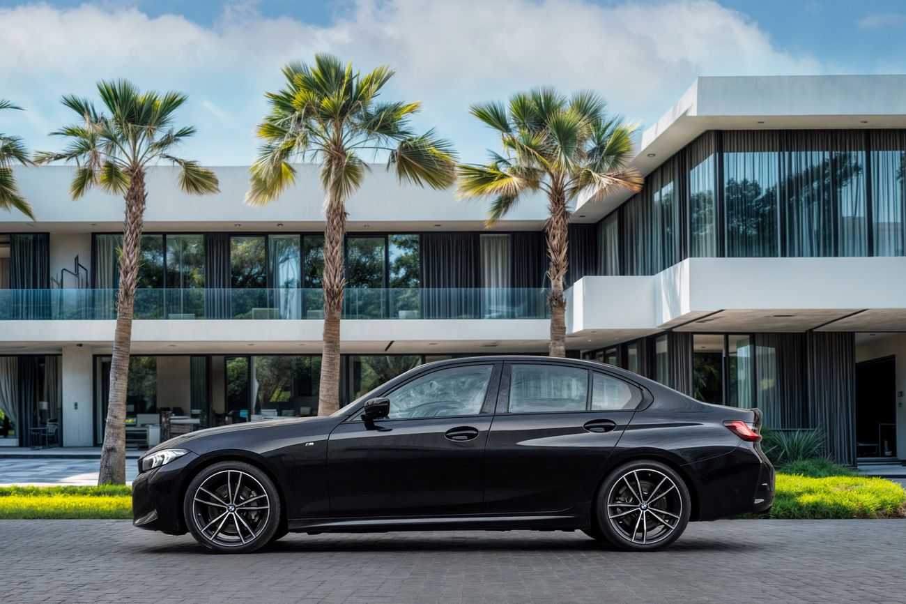 بي أم دبليو 330i 330i M Sport | 3,721 P.M | 0% Downpayment | BMW WARRANTY / SERVICE