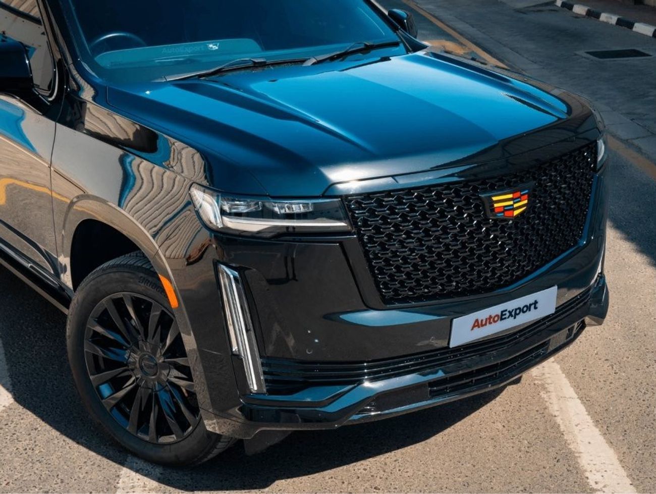 Cadillac Escalade ESV Sport Platinum 6.2L AWD in RIGHT HAND DRIVE