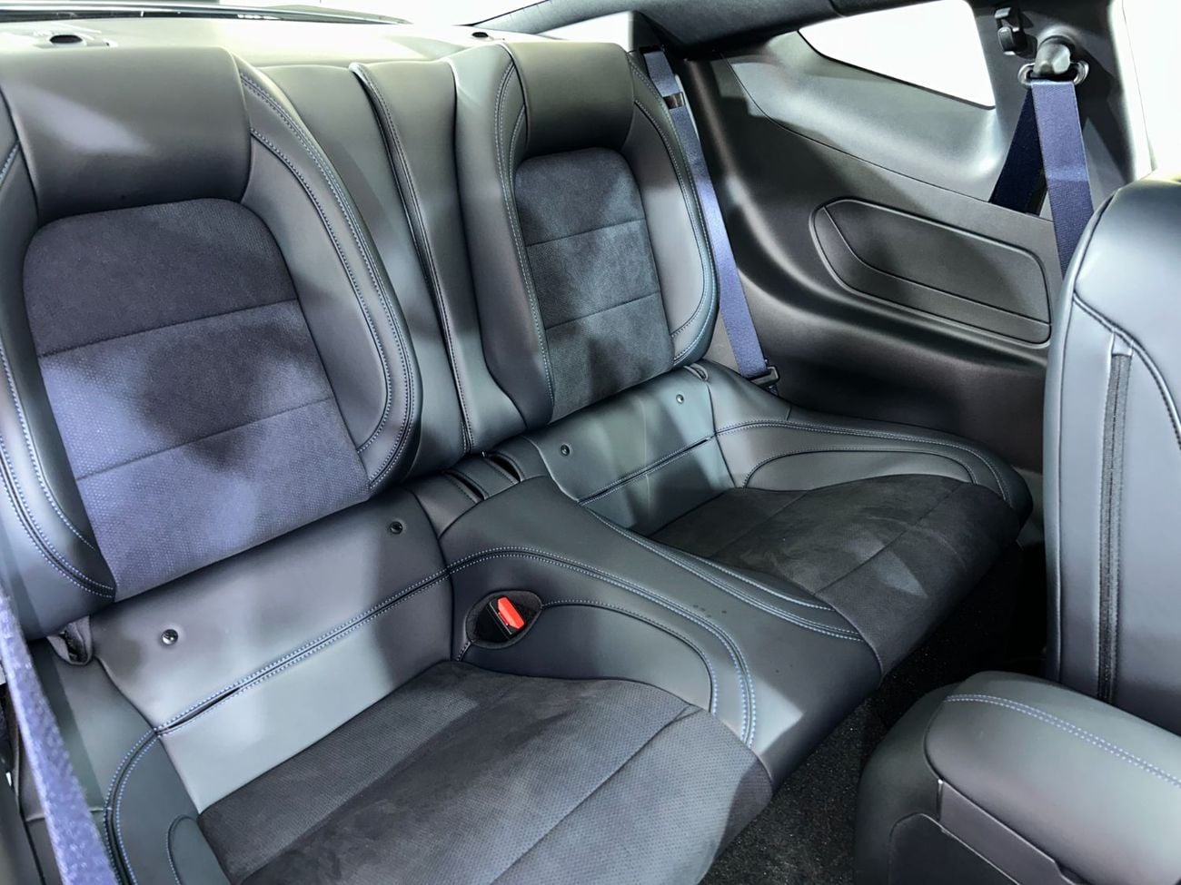 Ford Mustang DARK HORSE 5.0 (500HP) A/T MCP7125 / AL TAYER MOTORS / AL QOUZ SHOWROOM