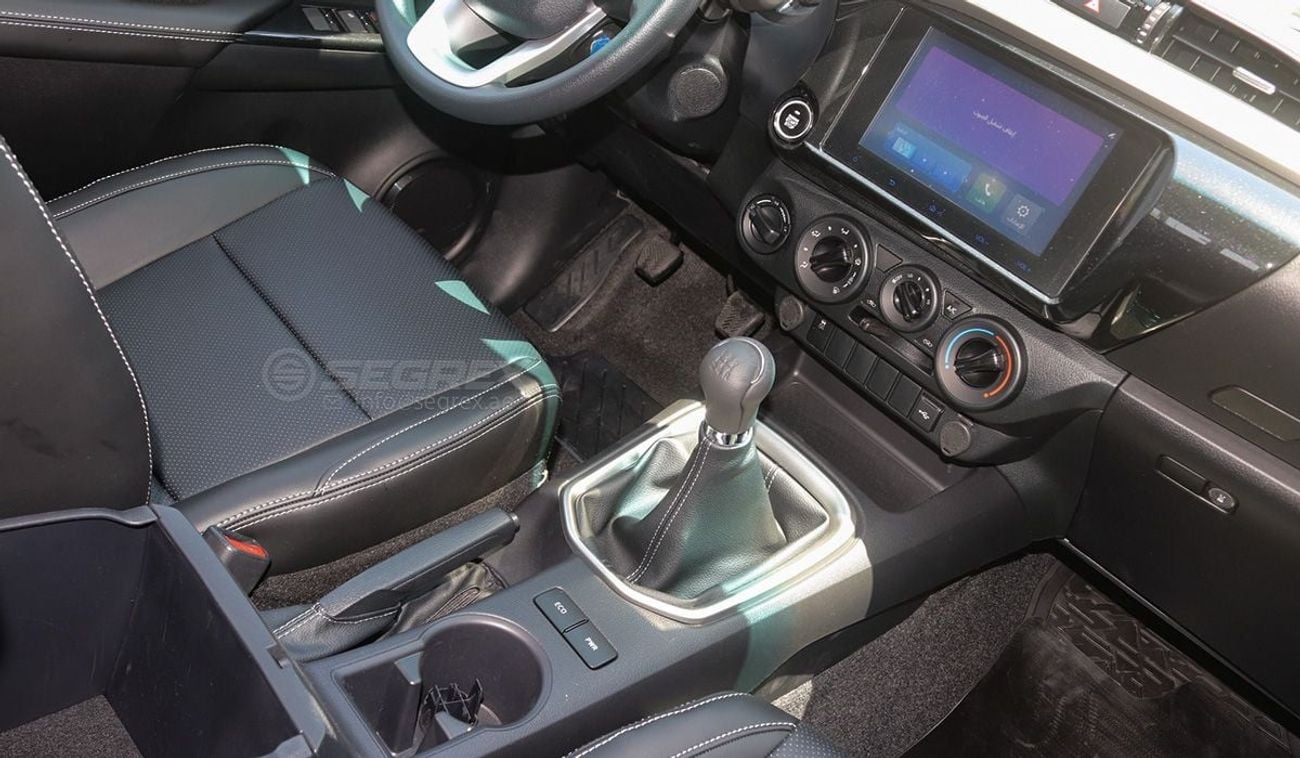 Toyota Hilux DC 2.7L Petrol 4WD M/T | 2026 Model | Ready for Export