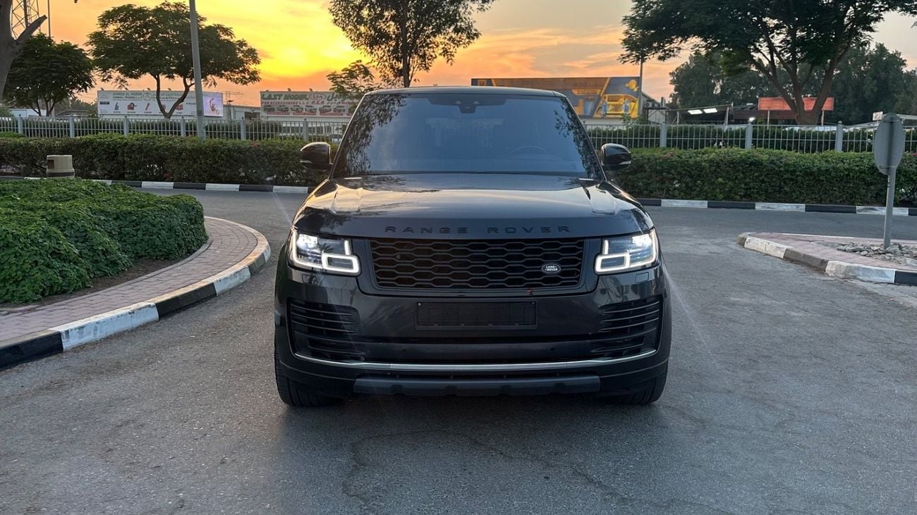 Land Rover Range Rover HSE P525 V8 Westminster 3 years warranty and 3 free services