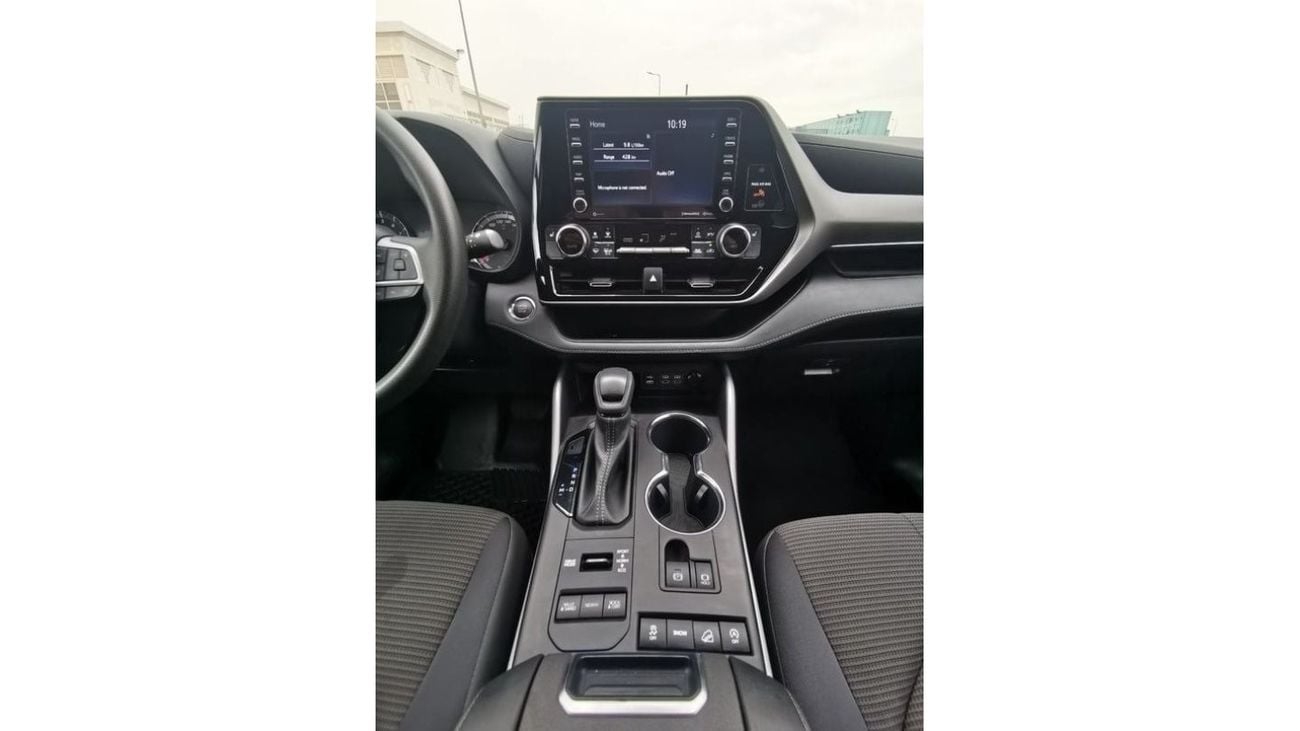 Toyota Highlander Toyota Highlander LE - 2022 - Black