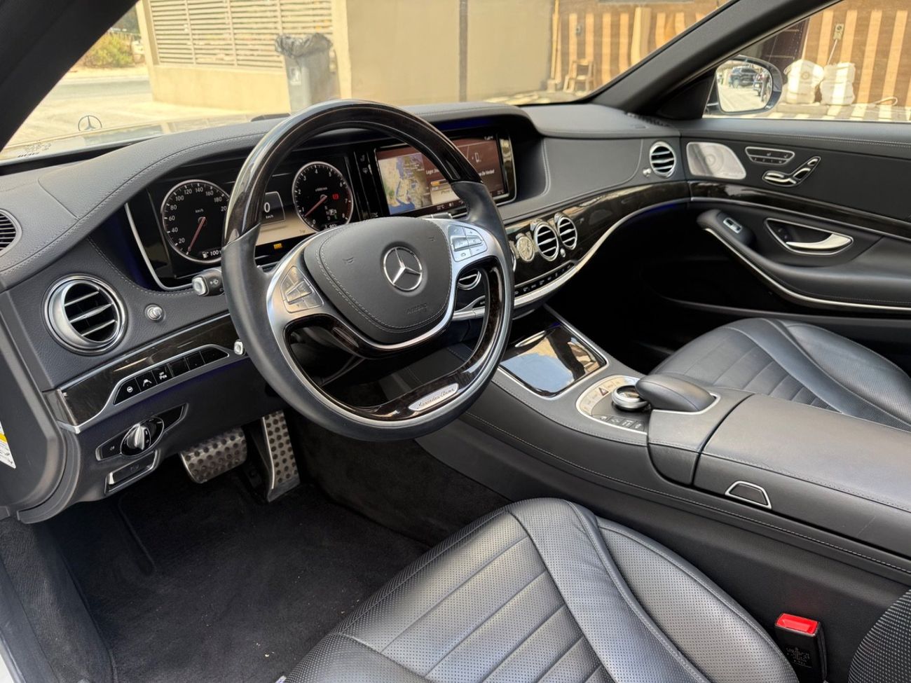 Mercedes-Benz S 500 AMG 4.7L AMG Line* Low Mileage*Chauffeur*TV*Massage*Panoramic Roof