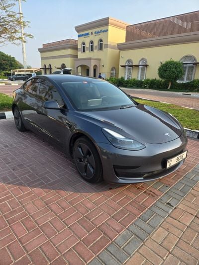 Tesla Model 3 STANDARD RANGE
