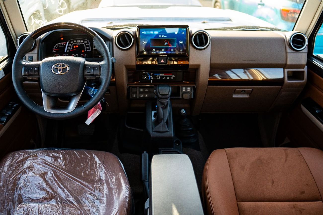 تويوتا لاند كروزر 76 Toyota LC76 2.8l Automatic  5 Door Winch Diff Lock Full option  2026