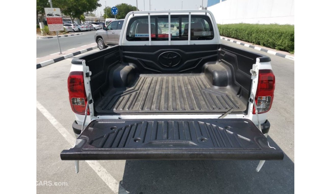 تويوتا هيلوكس 2019 Toyota Hilux 2.4L DSL | Double Cab MT | 78,738 KMS - Superb Condition + 6 Seats + Bedliner