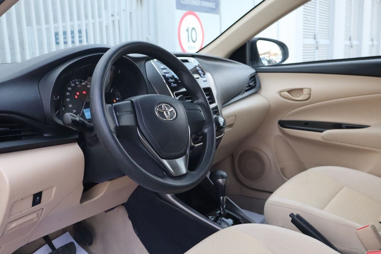Toyota Yaris 1.5L E