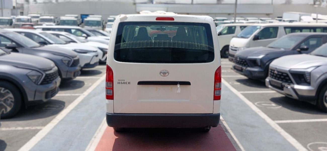 Toyota Hiace GL 2.5L Diesel Manual Passenger 2026YM
