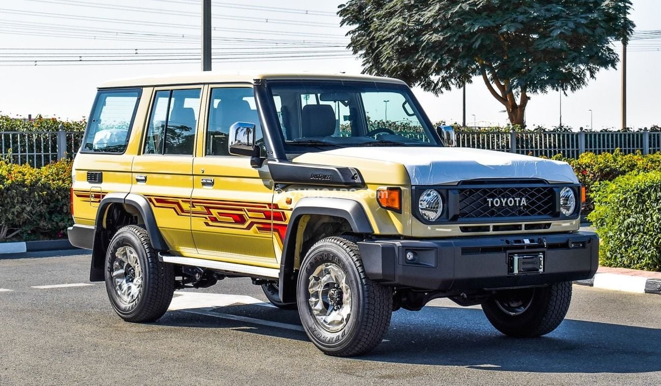 Toyota Land Cruiser 70 4.0L V6 Petrol M/T