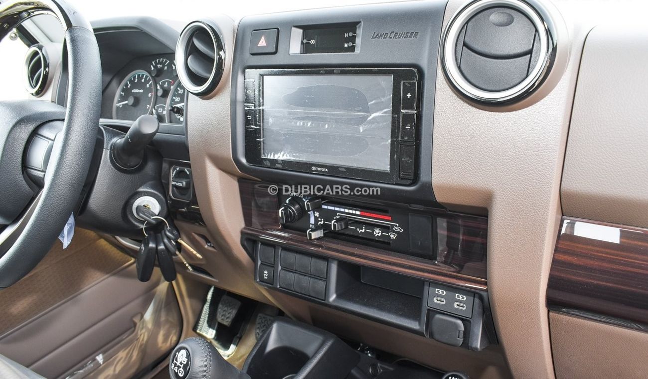 Toyota Land Cruiser Pick Up 4.0L V6 Petrol Single Cabin  M/T