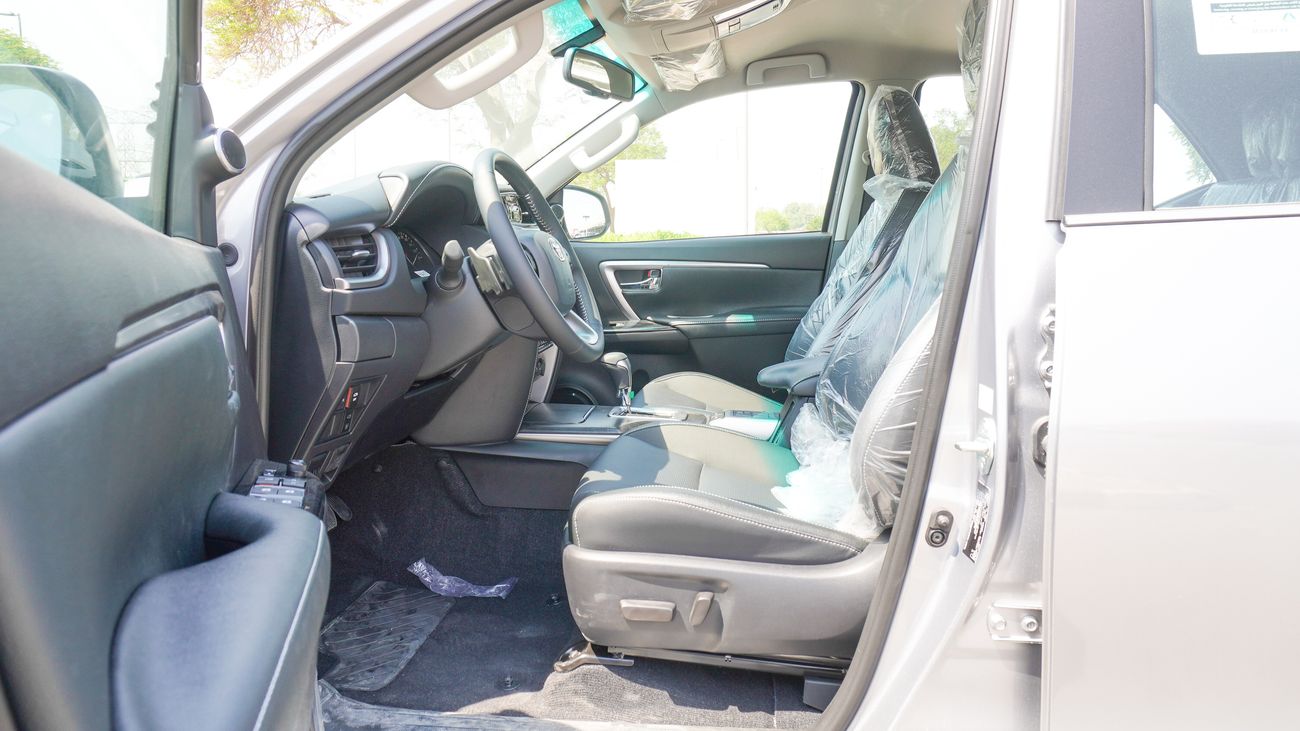 Toyota Fortuner SR5 4.0L V6