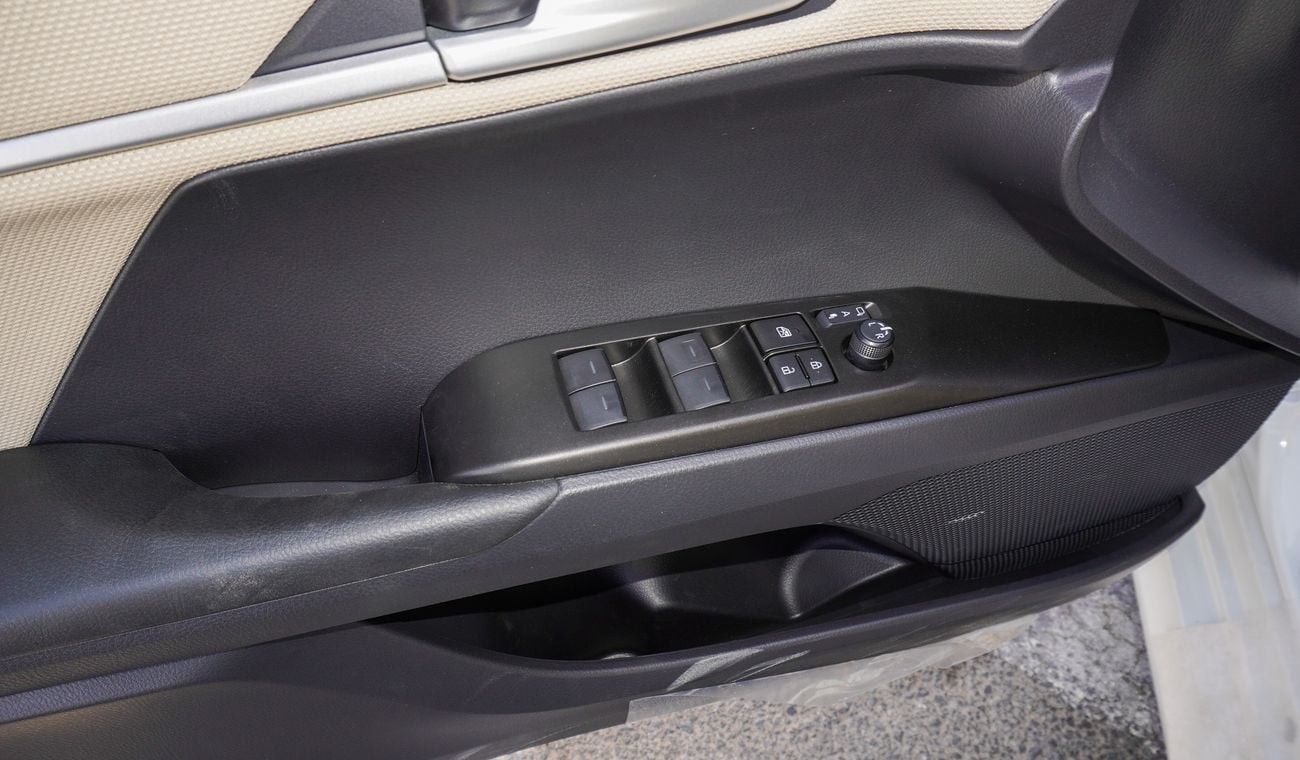 Toyota Camry E  HEV 2.5L Hybrid