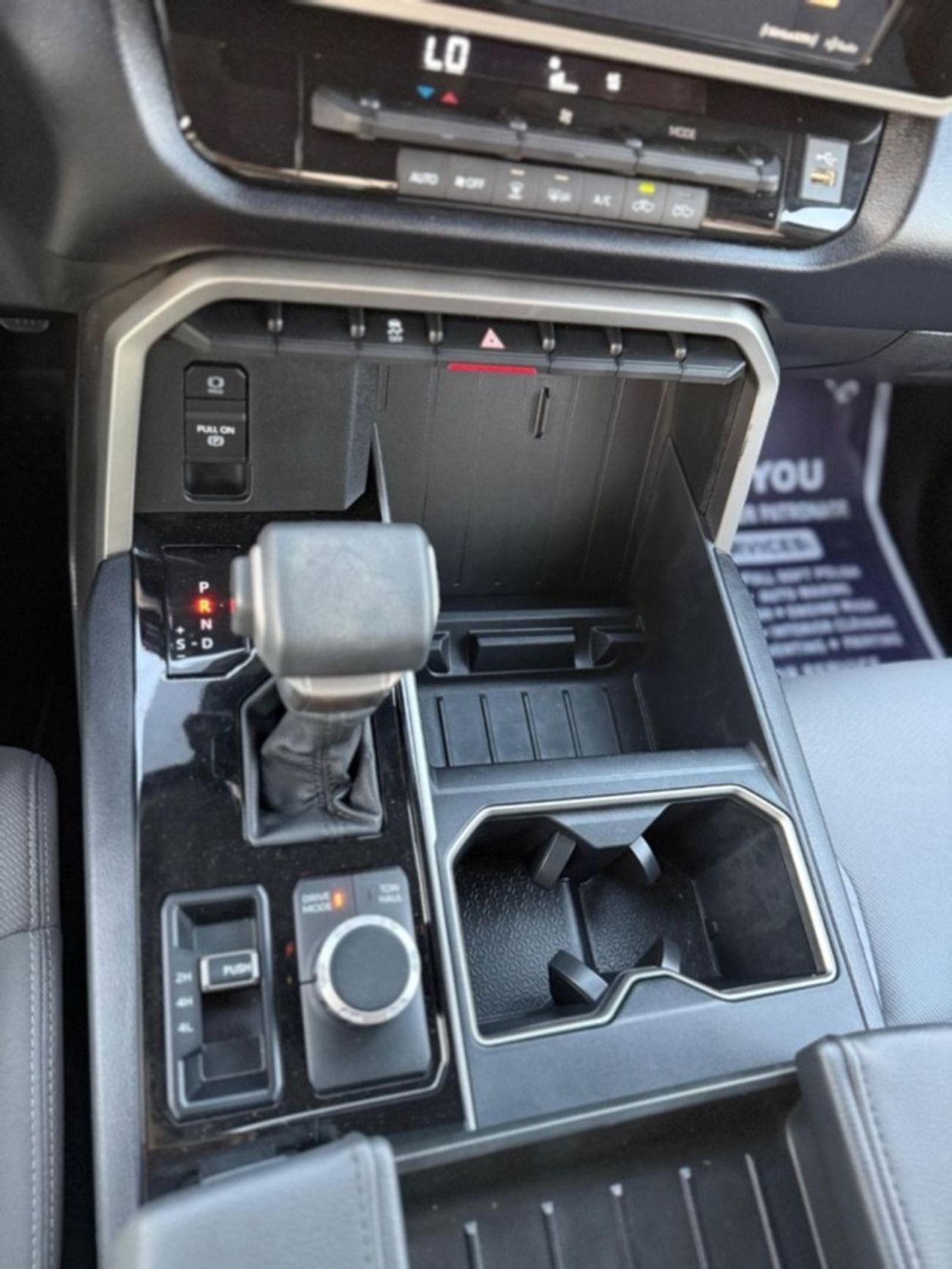 Toyota Tundra CREWMAX SR