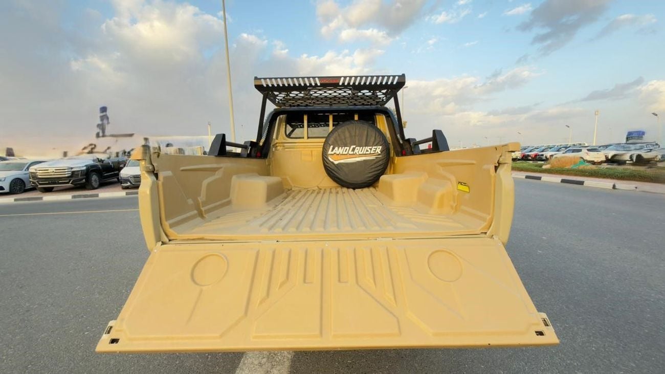 تويوتا لاند كروزر بيك آب -