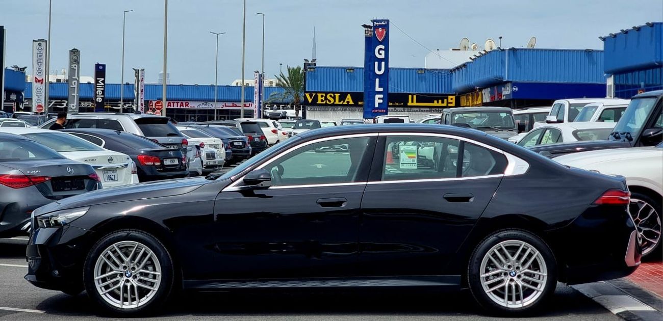 BMW 520i i Warranty & Service 2024 GCC