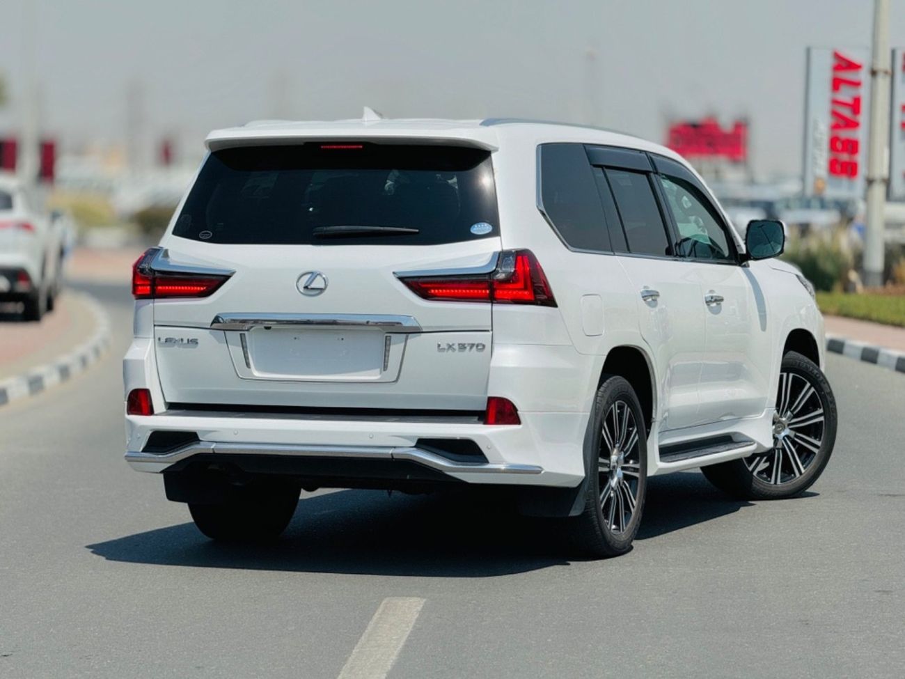 Lexus LX 570 Lexus lx 570 RHD full option top of the range