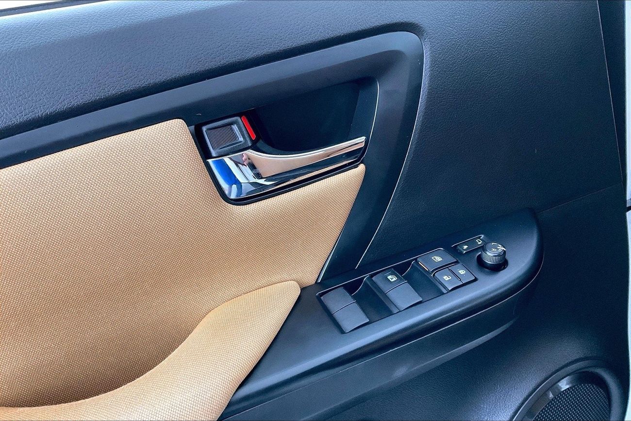 Audi Q5 45 TFSI quattro S-Line & Technology Selection | 1 year free warranty | 0 Down Payment