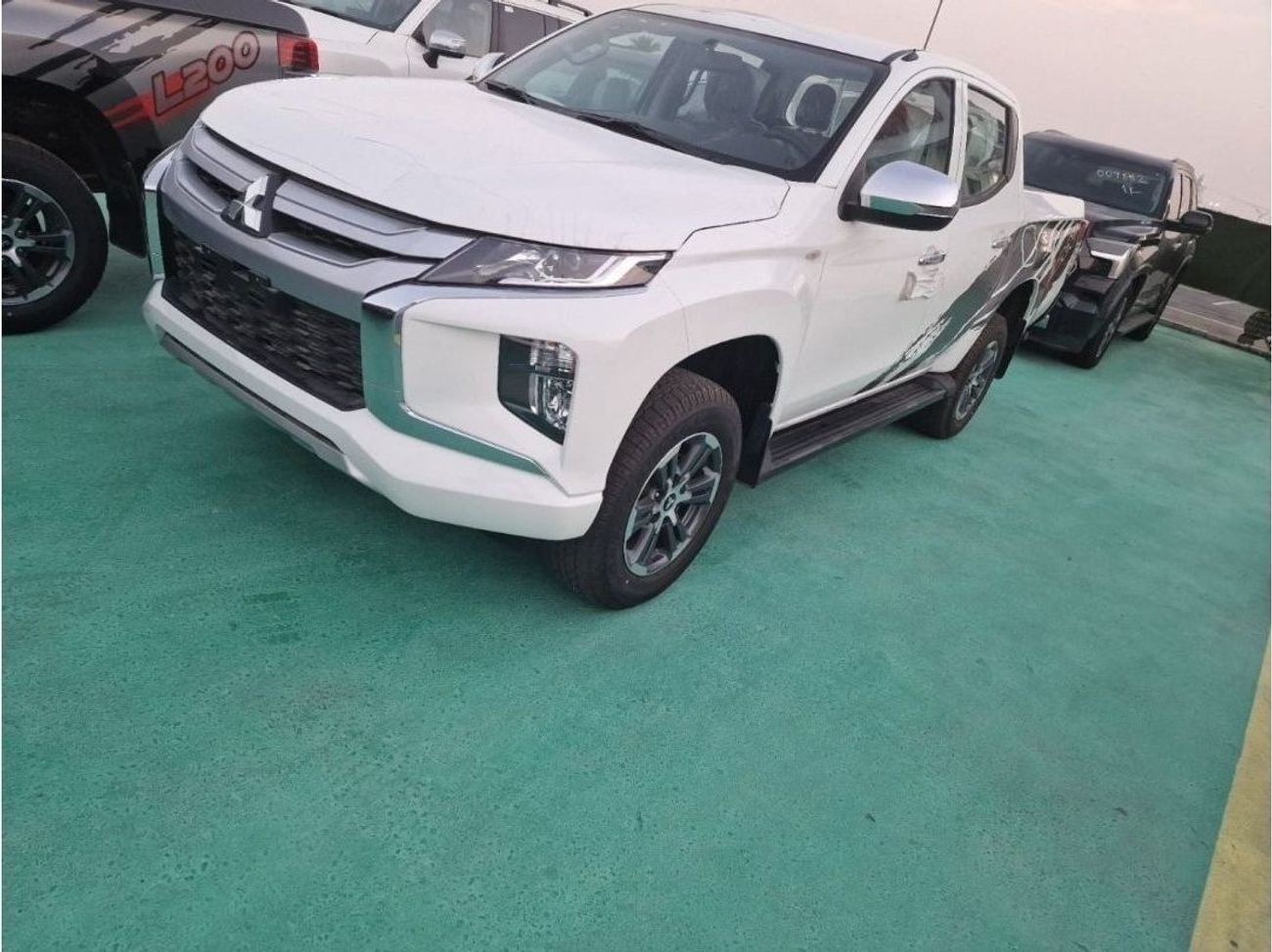 Mitsubishi L200 L200 DIESEL 4WD Manual Full option