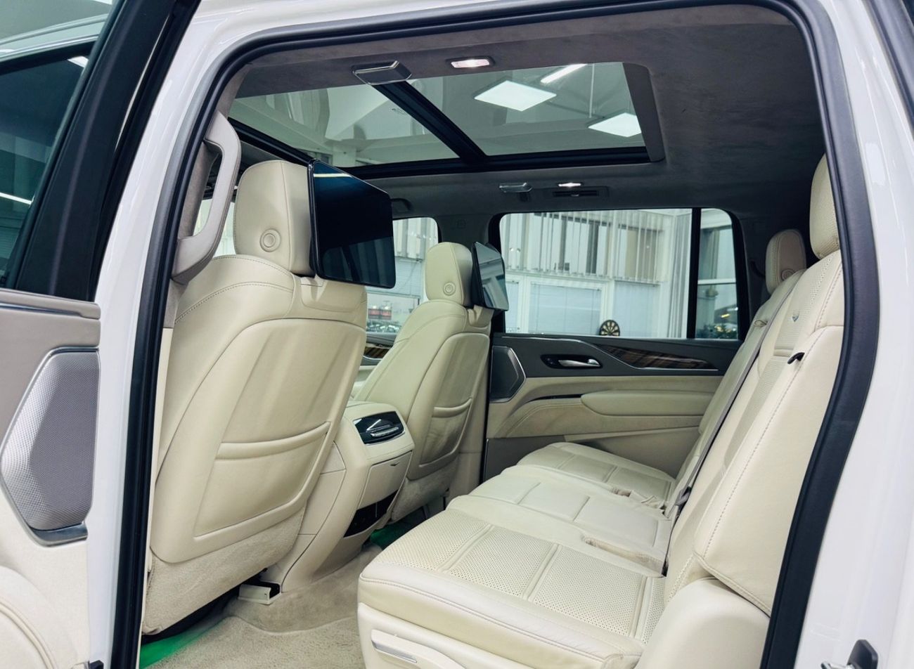 Cadillac Escalade Premium Luxury 6.2L 4WD