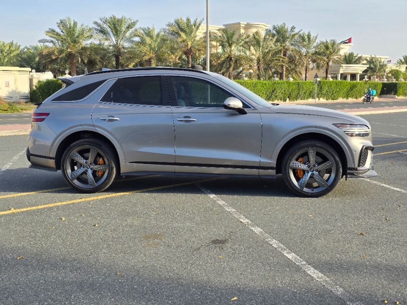 جينيسس GV70 2022 Model GV70 Full option with Carbon kits