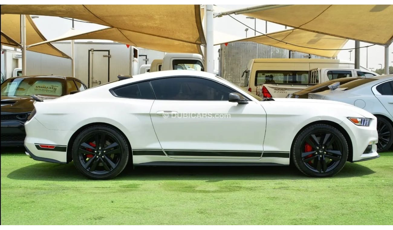 Ford Mustang EcoBoost Premium *Performance Package* Premium FullOption Eco-Boost V4 2.3L 2017/Original Airbags/Ex