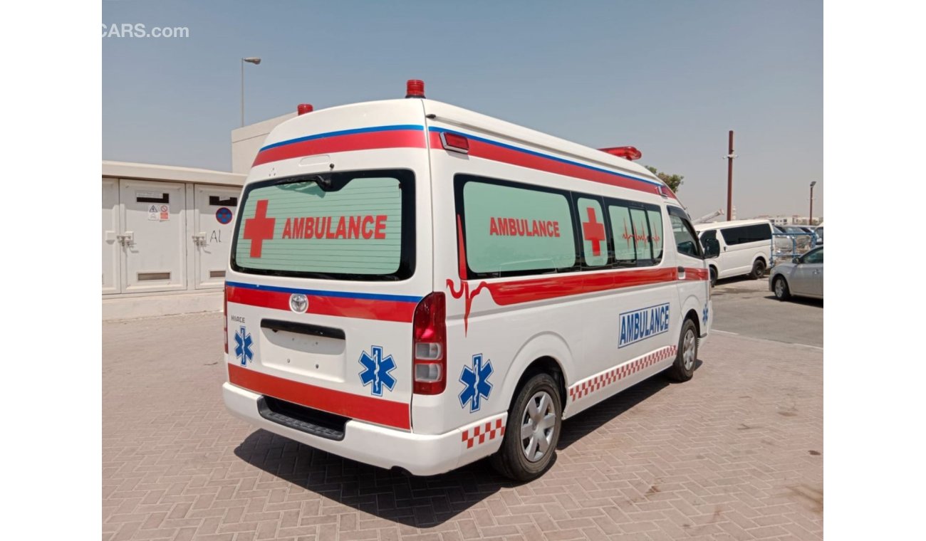 تويوتا هاياس TOYOTA HIACE AMBULANCE RIGHT HAND DRIVE (PM1293)