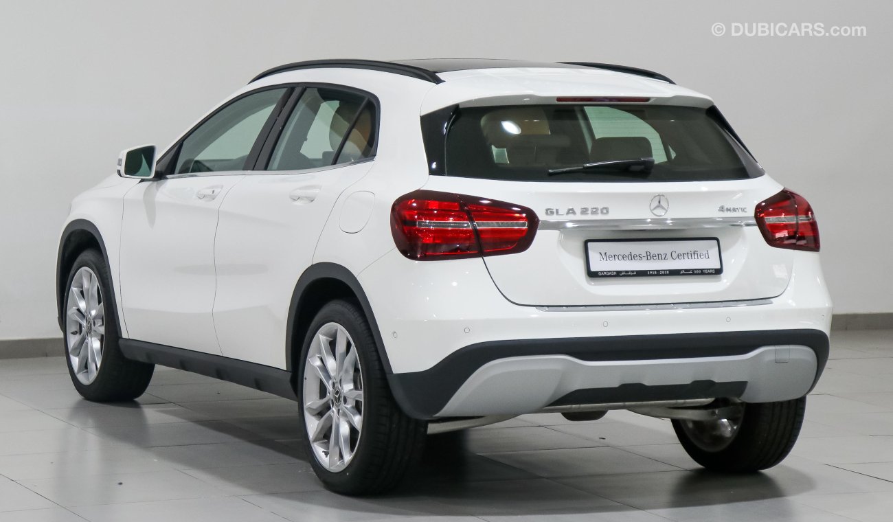 مرسيدس بنز GLA 220 4Matic