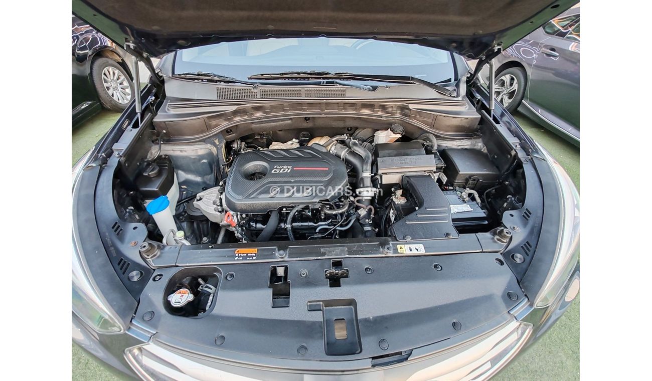 Hyundai Santa Fe GLS Top car has a one year mechanical warranty included** and bank financing