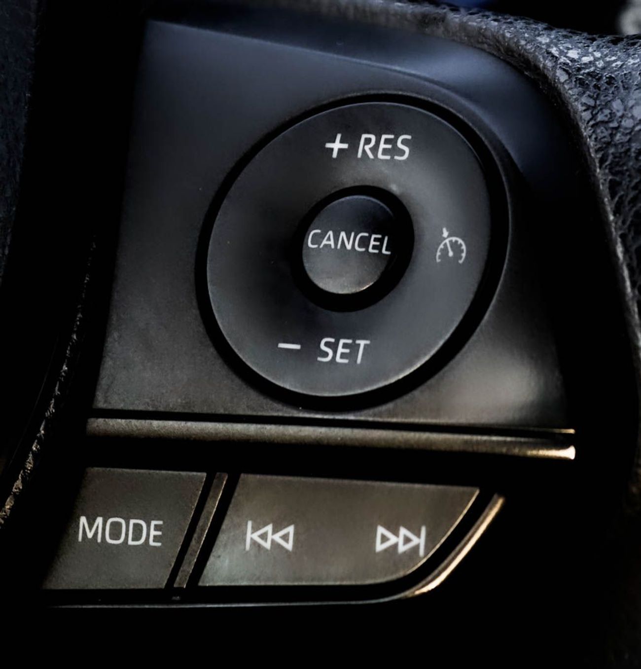 تويوتا راف ٤ تويوتا راف فور هايبرد | 2.5 لتر | 2019 | خليجية | خالية من الحوادث | بحالة ممتازة | 1380 شهرياً