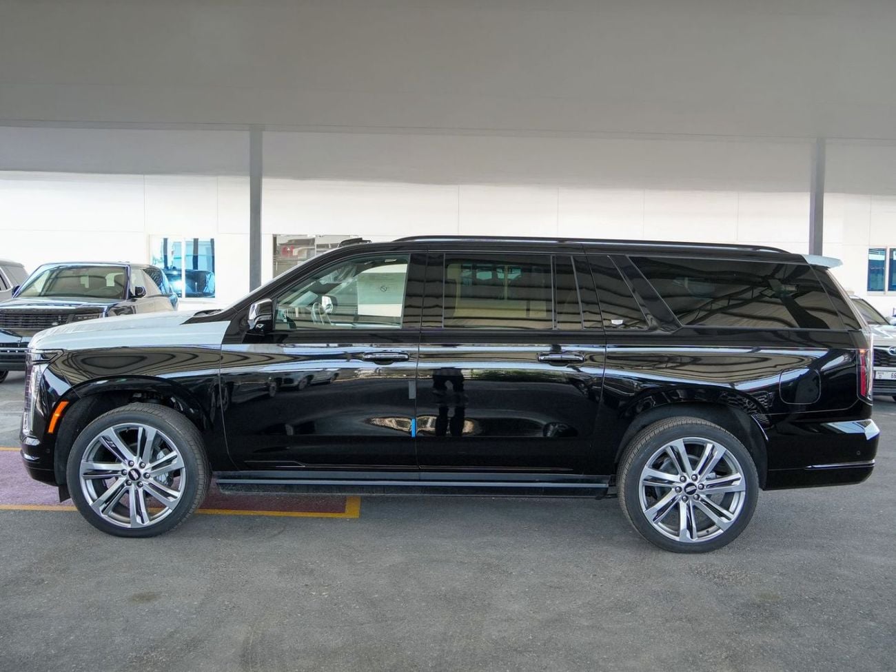كاديلاك إسكالاد 2026 ESCALADE ESV SPORT PLATINUM CAPTAIN SEATS BRAND NEW 0KM