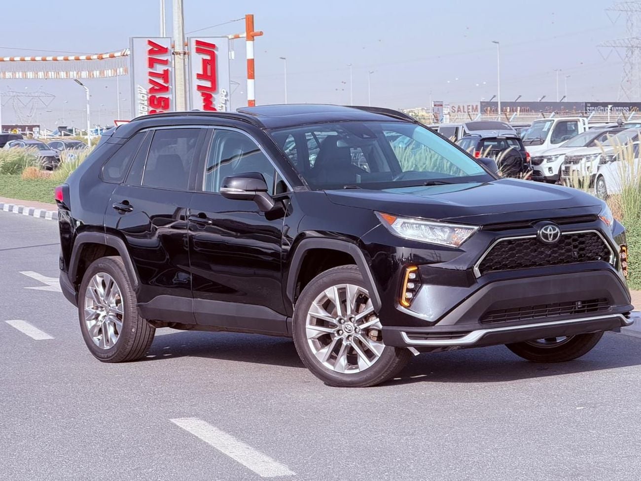 تويوتا راف ٤ XLE Premium  4X4