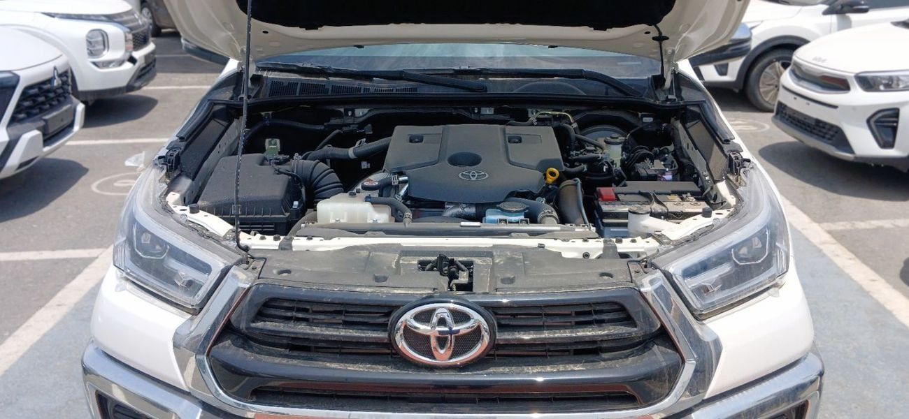 Toyota Hilux GL 2.4L Diesel Manual 4X4 2026YM