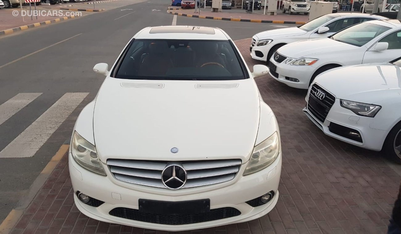 مرسيدس بنز CL 500 موديل 2008 خليجي حاله ممتازه من الداخل والخارج فل اوبشن فتحه وجلد ومثبت سرعه ونفيجشن وشاشه ورنجات جد