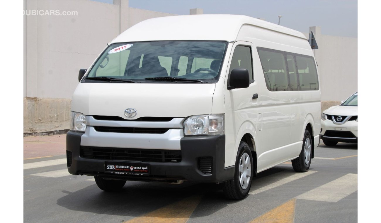 Toyota Hiace Toyota Hiace 2017 GCC High Roof in excellent condition without accidents, very clean from inside and