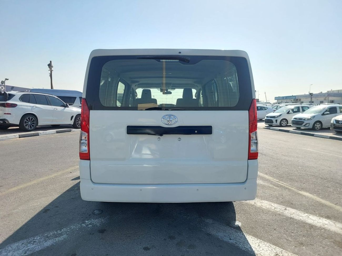 Toyota Hiace (RAMADAN OFFER) TOYOTA HIACE  VAN RHD 2025 MODEL 2.8 L DIESEL AUTOMATIC(PM80832)