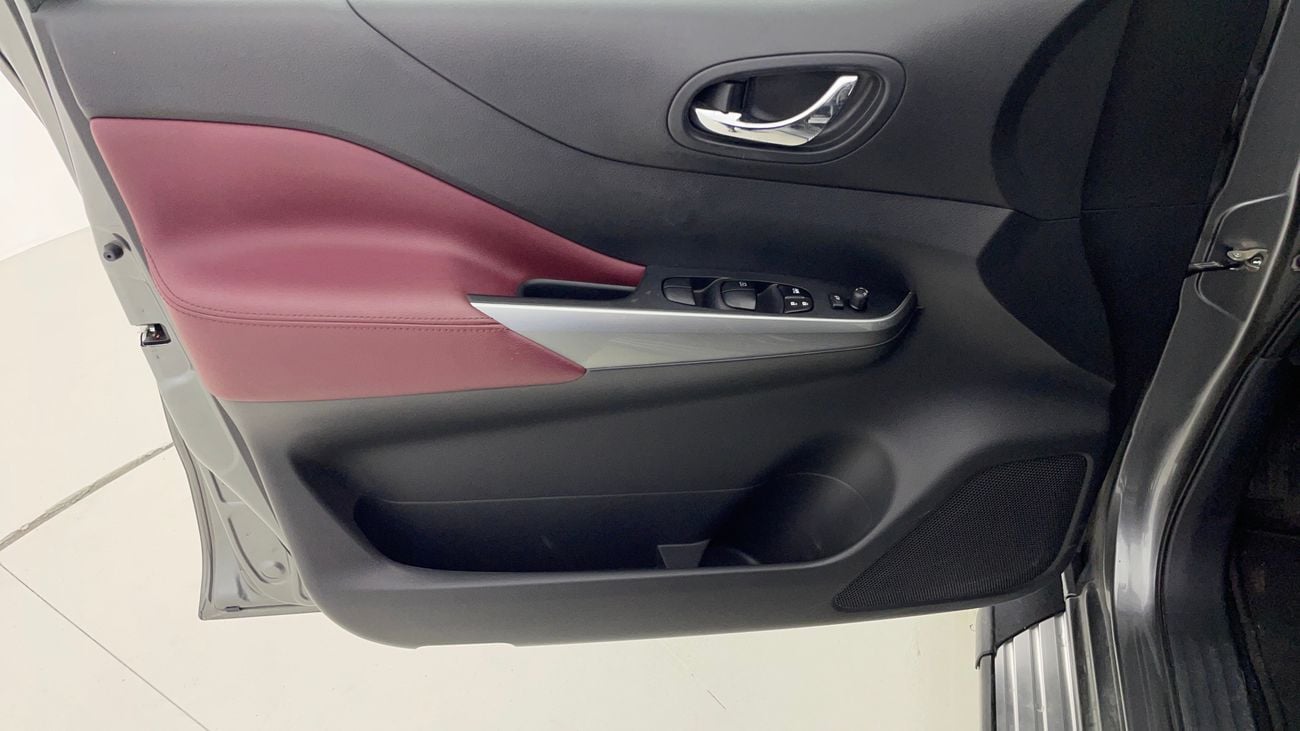 نيسان إكستيرا PLATINUM 2.5 | بدون دفعة مقدمة | اختبار القيادة في المنزل