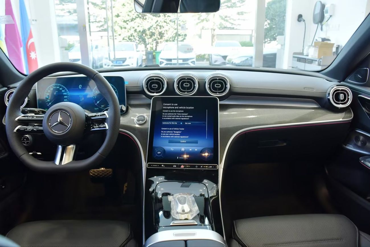 Mercedes-Benz 260 c260L