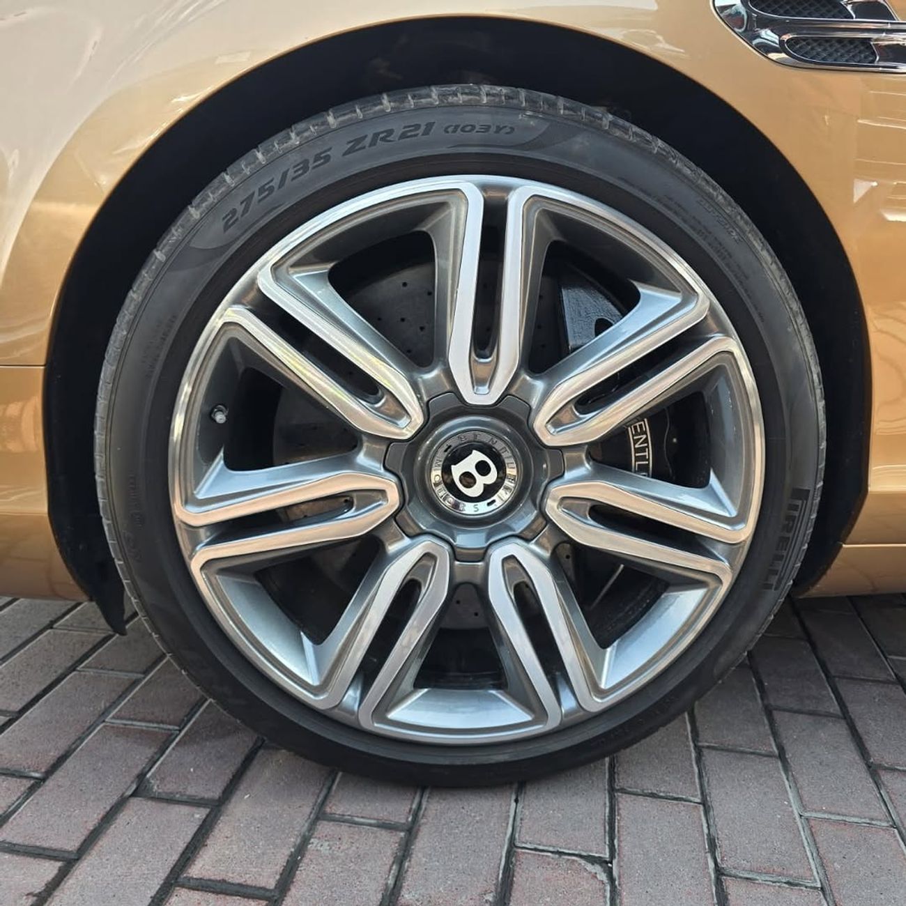 بنتلي توربو S BENTLY MODEL 2016 KM 123000