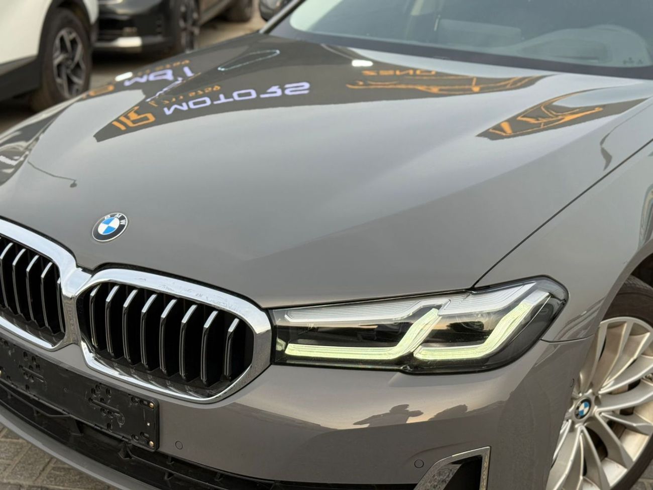 بي أم دبليو 530i Luxury 2.0L